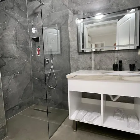 Apartmán Luna Golem (Tirana)