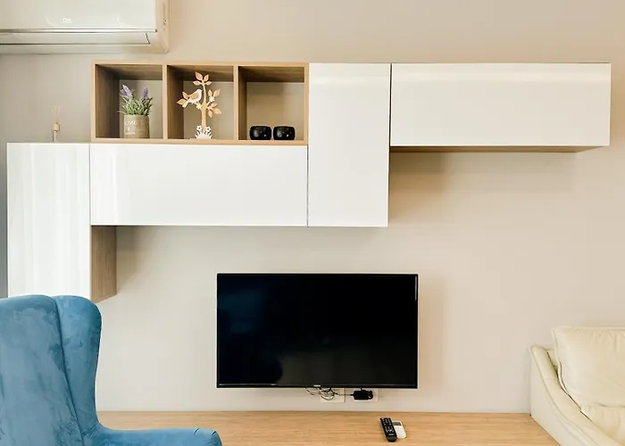 Luna Apartamento Golem (Tirana)