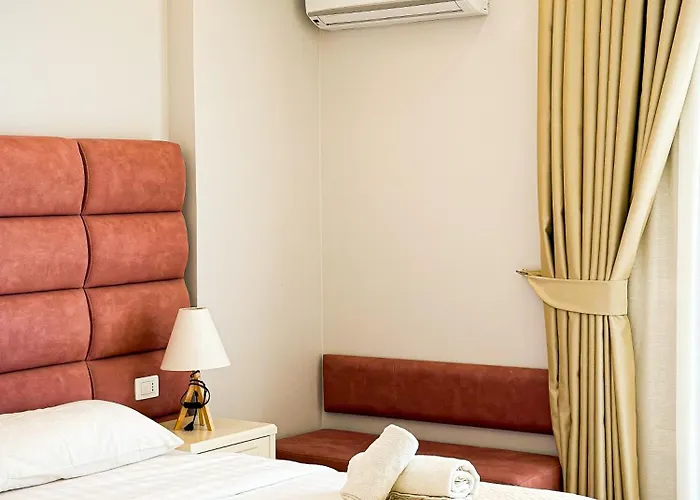 Luna Apartamento Golem (Tirana)